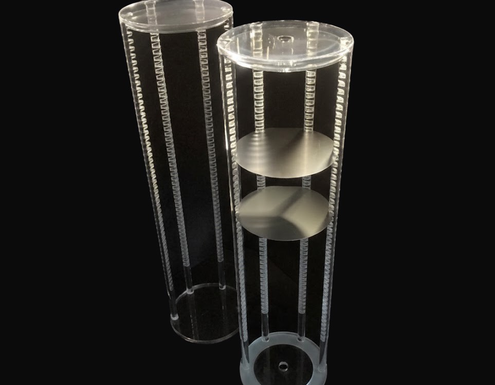 半導体製造工程で使用される、ウエハー搬送用の高純度石英ガラス製ボート(ジグ)